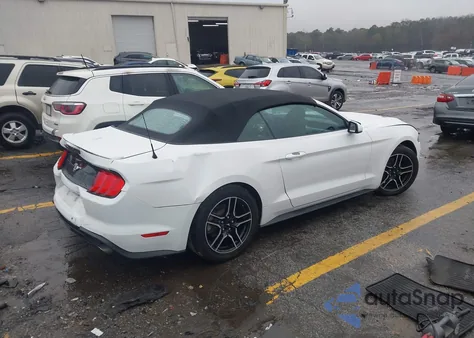 2018 Ford Mustang Ecoboost z USA, uszkodzony, nr VIN 1FATP8UH8J5174089